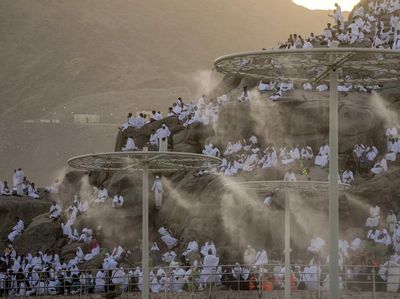 Semprotan Kabut Air Bantu Jemaah Haji Hadapi Cuaca Panas