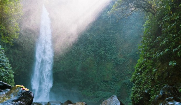 air terjun nung nung