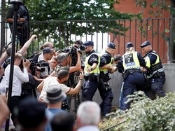 Lagi, Polisi Swedia Izinkan Aksi Demo Sambil Bakar Al-Quran