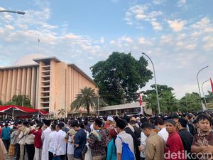 Cek, Ini 7 Masjid Terbesar di Asia Tenggara Cek, Ini 7 Masjid Terbesar di Asia Tenggara