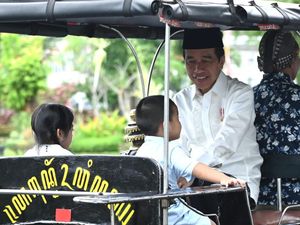 5 Potret Jokowi Bareng Sedah Mirah-Al Nahyan hingga Sapa Warga