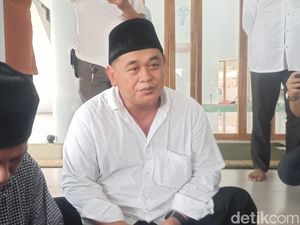 Ketua RT Anggap Polemik Sapi Kurban Dewi Perssik Sudah Selesai Ketua RT Anggap Polemik Sapi Kurban Dewi Perssik Sudah Selesai