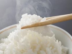 Makan Nasi Putih Ternyata Lebih Sehat dari Roti Gandum, Ini Faktanya