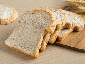 5 Makanan yang Aman dan Tidak Aman Dikonsumsi Saat Sudah Berjamur 5 Makanan yang Aman dan Tidak Aman Dikonsumsi Saat Sudah Berjamur