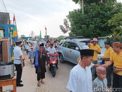 Salut! Umat Hindu Jaga Rumah Warga dan Salat Id di Bandar Lampung
