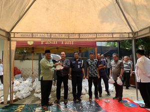 Bagikan 1.100 Daging Kurban, Pemkot Jakpus Prioritaskan Warga Stunting Bagikan 1.100 Daging Kurban, Pemkot Jakpus Prioritaskan Warga Stunting