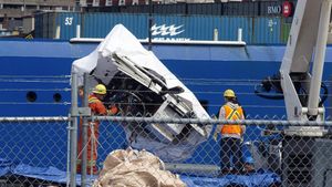 Puing-puing Kapal Selam Titan yang Ditemukan Dekat Bangkai Titanic