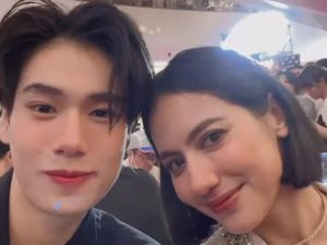 Pevita Pearce Selfie Bareng Phuwin Tangsakyuen di Seoul