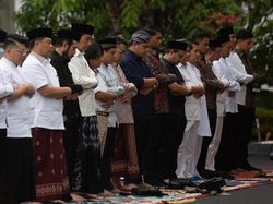 Bacaan di Antara Takbir Salat Sunah Idul Fitri