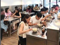 Viral! Restoran Seporsi Mie Kari Ditiru Nyaris 100%, Ini Tanggapan Pemiliknya