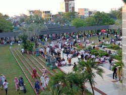 Salat Idul Adha di Al Markaz Al Islami Makassar, Warga Mulai Berdatangan