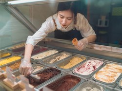 Terungkap! 4 Hal Paling Tidak Sopan yang Dilakukan Pengunjung Toko Es Krim