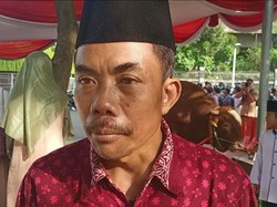 Senangnya Untung Diamanahi Jaga Sapi Kurban Jokowi-Maruf di Istiqlal