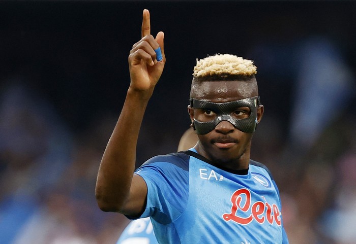 Soccer Football - Serie A - Napoli v Sampdoria - Stadio Diego Armando Maradona, Naples, Italy - June 4, 2023 Napolis Victor Osimhen celebrates scoring their first goal REUTERS/Ciro De Luca