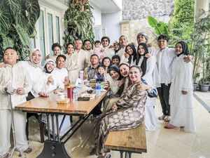 Rayakan Idul Adha, Anang Hermansyah dan Ashanty Makan bersama Keluarga Besar Rayakan Idul Adha, Anang Hermansyah dan Ashanty Makan bersama Keluarga Besar