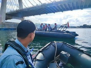Bakamla RI Temukan Korban Diduga Bunuh Diri di Kendari Bakamla RI Temukan Korban Diduga Bunuh Diri di Kendari