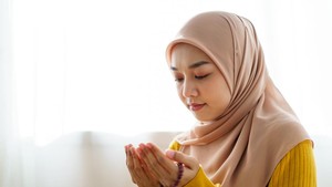 Doa Setelah Sholat Subuh untuk Dipermudah Rezeki: Arab, Latin dan Artinya