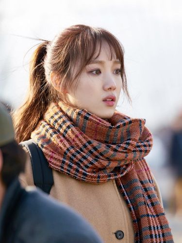 Lee Sung Kyung di drama About Time