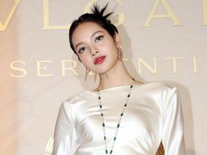 Muncul Kabar Lisa BLACKPINK Tak Perpanjang Kontrak, YG Buka Suara Muncul Kabar Lisa BLACKPINK Tak Perpanjang Kontrak, YG Buka Suara
