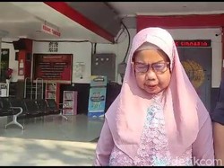 Penampilan Baru Masriah Si Penyiram Tinja Usai Bebas dari Penjara