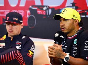 Hamilton Minta Ada Upaya Hentikan Dominasi di F1, Verstappen Tak Setuju Hamilton Minta Ada Upaya Hentikan Dominasi di F1, Verstappen Tak Setuju