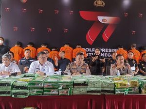 Bareskrim Ungkap Peredaran 428 Kg Sabu-162 Ribu Ekstasi, 13 Orang Ditangkap Bareskrim Ungkap Peredaran 428 Kg Sabu-162 Ribu Ekstasi, 13 Orang Ditangkap