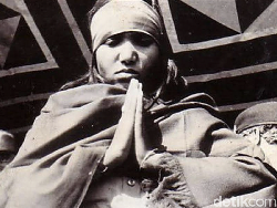 Penyerahan Diri Ratu Bandit