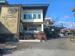 Habis Makan Lawar Getih, Pria di Buleleng Dilarikan ke RS