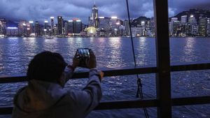 Serunya Berlayar Mengelilingi Victoria Harbour Hong Kong