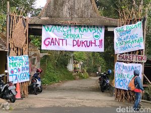 Warga Pranan Kulon Progo Pasang Spanduk Nylekit Tuntut Dukuh Mundur, Ada Apa?