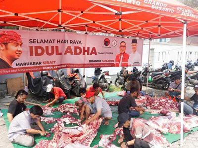 TMP Bagi 1.000 Paket Daging Kurban ke Warga DKI Jakarta