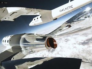 Kisah Pesawat Virgin Galactic yang Berhasil Bawa Penumpang Pertama Tur Luar Angkasa Kisah Pesawat Virgin Galactic yang Berhasil Bawa Penumpang Pertama Tur Luar Angkasa