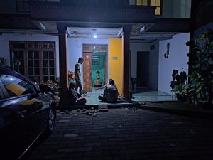 Gempa di Bantul Terasa hingga Sumedang, Warga Berhamburan Keluar Rumah Gempa di Bantul Terasa hingga Sumedang, Warga Berhamburan Keluar Rumah