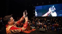 Bobby Video Call Jokowi Saat Acara di Sibolangit, Warga Histeris