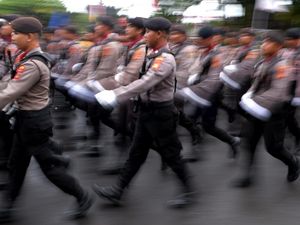 Foto-foto Peringatan HUT Bhayangkara ke-77 di Berbagai Wilayah Foto-foto Peringatan HUT Bhayangkara ke-77 di Berbagai Wilayah