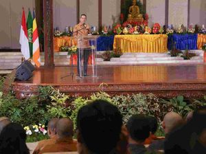 Heru Budi Hadiri Perayaan Dharmasanti Waisak Nasional 2567 BE di TMII