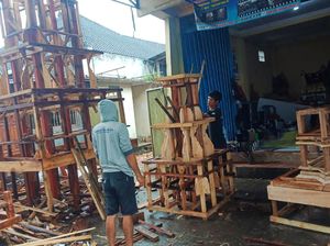 Musim Ngaben, Perajin Bade Banjir Orderan-Cuan Hingga Rp 300 Juta Musim Ngaben, Perajin Bade Banjir Orderan-Cuan Hingga Rp 300 Juta