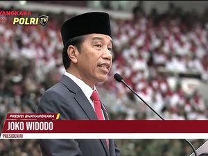 Jokowi di Hari Bhayangkara Ke-77: Polisi Diawasi Masyarakat, Hati-hati! Jokowi di Hari Bhayangkara Ke-77: Polisi Diawasi Masyarakat, Hati-hati!