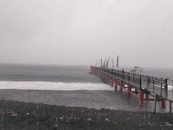 Cuaca Buruk, Penyeberangan ke Nusa Penida Terapkan Sistem Buka-Tutup