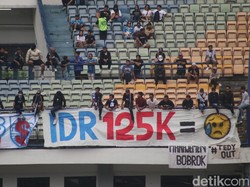 Aksi Walkout Bobotoh Warnai Laga Persib Vs Madura United