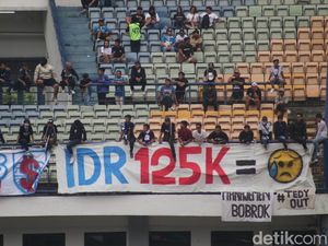 Bobotoh Menepi dari Stadion, Persib Vs Dewa United Bakal Sepi Penonton Bobotoh Menepi dari Stadion, Persib Vs Dewa United Bakal Sepi Penonton