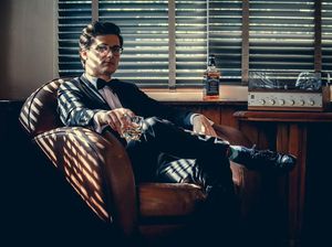 Gandeng Black Tie Affair, Dennis van Aarsen Perdengarkan Lifeline