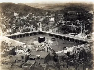 Bukan Rasulullah, Lalu Siapakah Nabi yang Pertama Kali Berhaji?