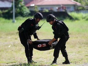 10 Bom Ikan-Ranjau Peninggalam Jepang Dimusnahkan di Pariaman 10 Bom Ikan-Ranjau Peninggalam Jepang Dimusnahkan di Pariaman