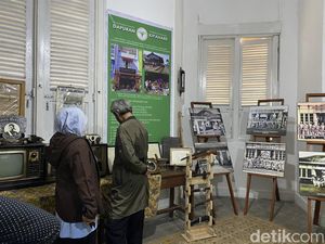 Masuk ke Mesin Waktu Lewat Pameran Soekaboemi Tempo Doeloe