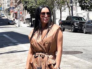 Hobi Traveling, Uci Flowdea Tak Pusingkan Bujet Bisa Setahun 4 Kali ke Amerika Hobi Traveling, Uci Flowdea Tak Pusingkan Bujet Bisa Setahun 4 Kali ke Amerika
