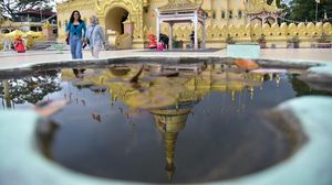 Terpukau Wisata Taman Alam Lumbini