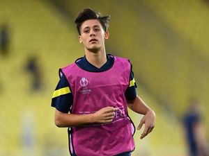 Rumor Transfer: Arda Guler Pilih Real Madrid, Tolak Barcelona Rumor Transfer: Arda Guler Pilih Real Madrid, Tolak Barcelona