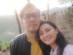 Della Puspita Umumkan Nikah Lagi Usai 10 Tahun Menjanda