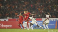 Kedua tim gagal mencetak gol kemenangan di sisa waktu yang ada. Persija vs PSM berakhir tanpa pemenang 1-1. 